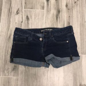 Express Shorts